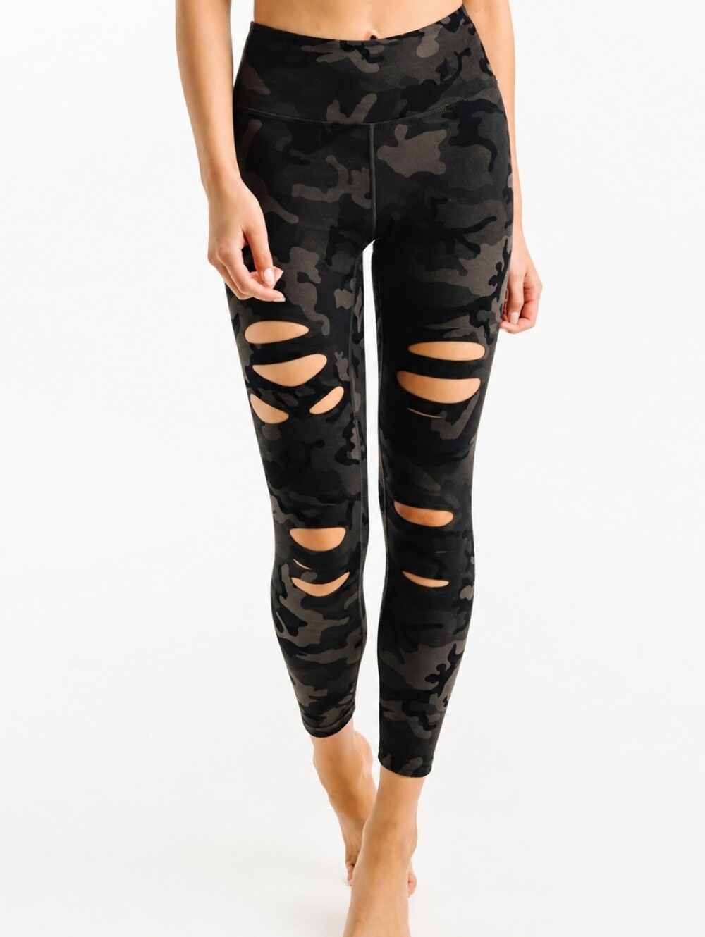 ZYIA (82$) | Active Forest Camo Slashed Luxe Hi-Rise 7/8 Leggings, Size 14-16